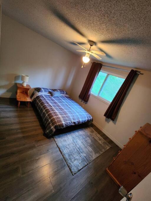 Entire 3 Bedroom House In Elliot Lake Esterno foto